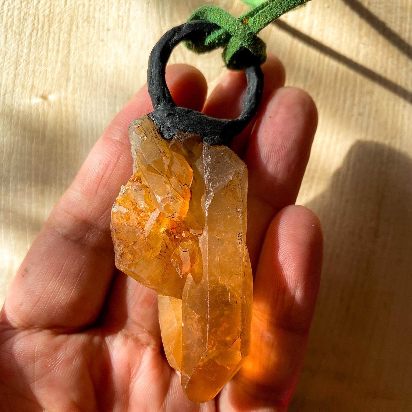 TANGERINE QUARTZ | Creativity, Sensuality, Vitality